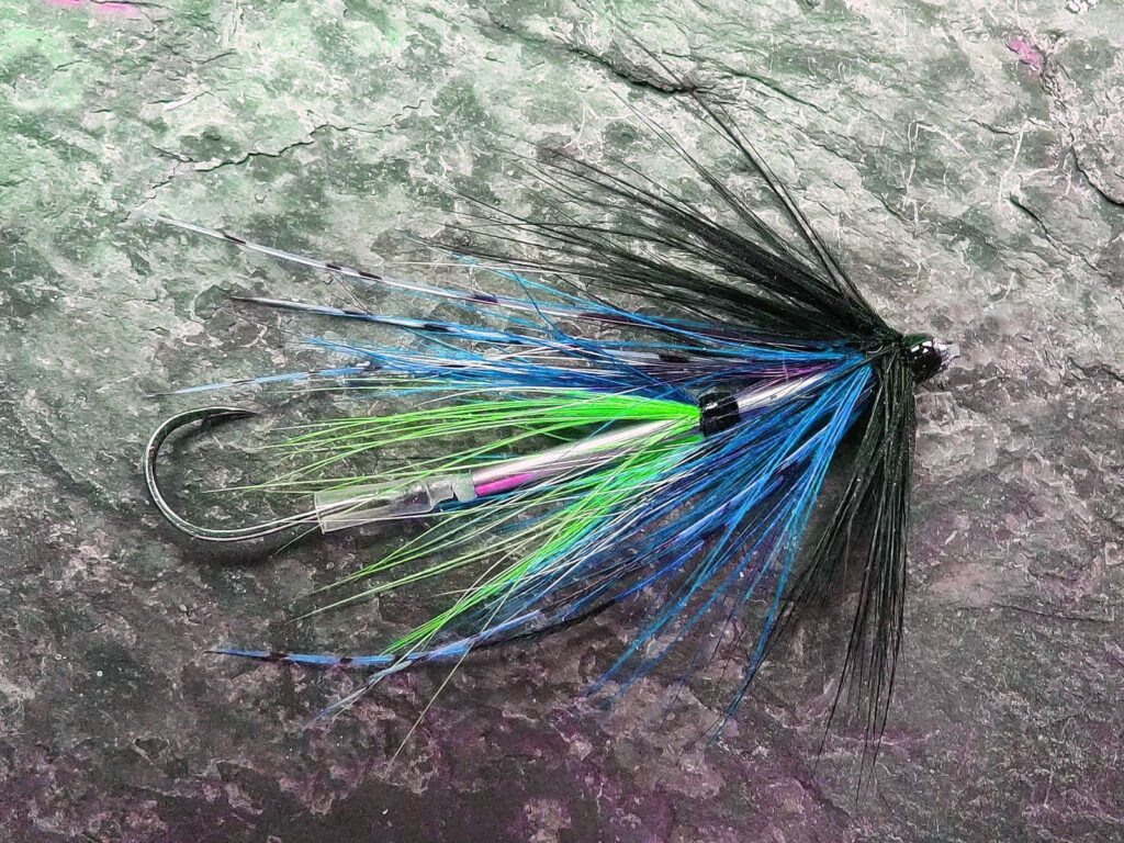 Virtual Intruder Fly - blue-chartreuse