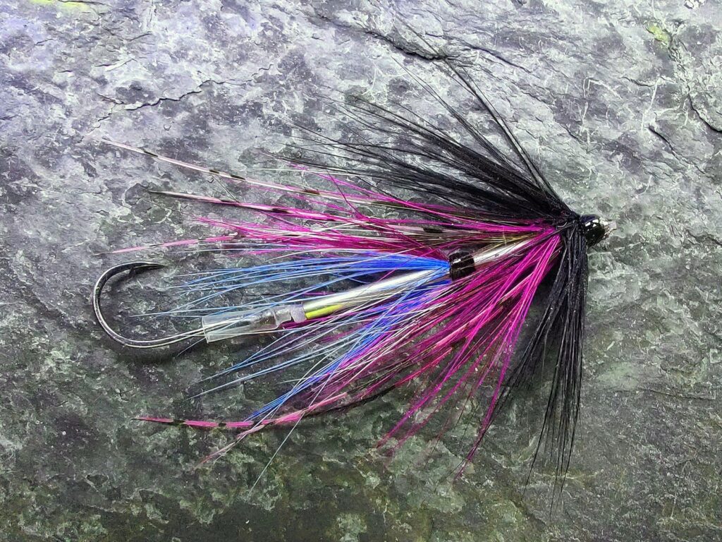 Virtual Intruder Tube Fly - Pink and Blue